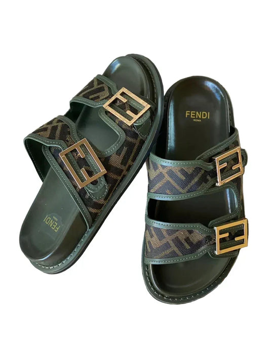 Sandalen Grün