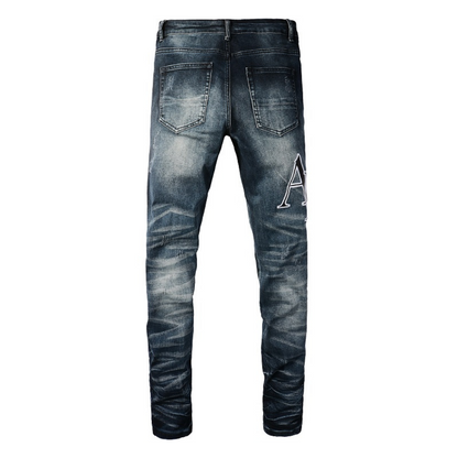 Schwarz Staggered Logo Patch Jeans